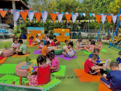 Phát triển về ngôn ngữ